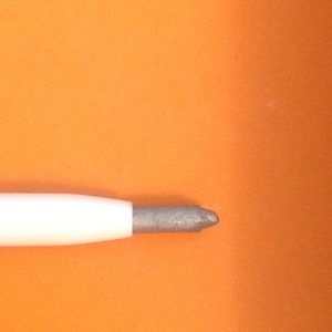 MAC Cosmetics Eye Liner in shade "SILVER SKATES"